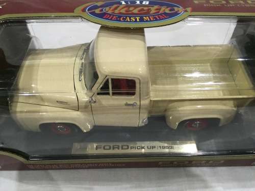 1953 Ford Pick Up 1:18 Scale Road Legends